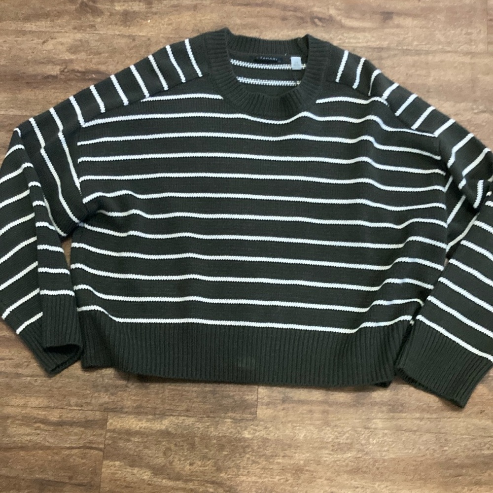 T. Tahari green white stripe pullover sweater size large